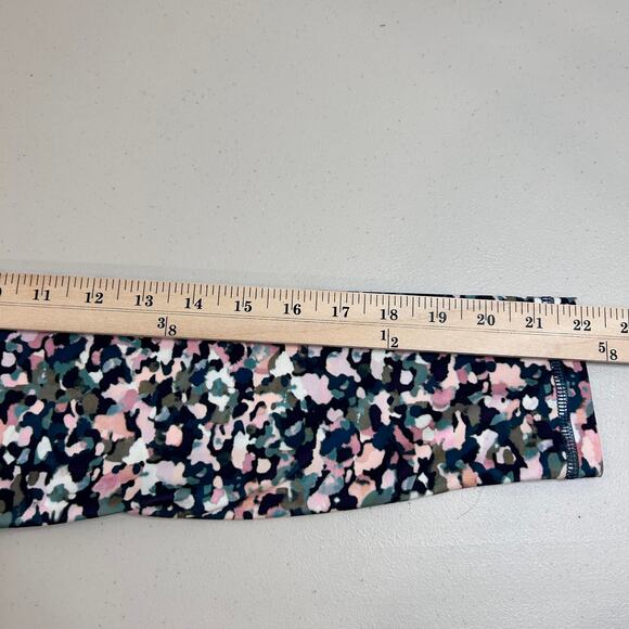 Athleta Salutation Stash Pocket 7/8 Leggings Multi-colored Womens XS - Picture 10 of 11